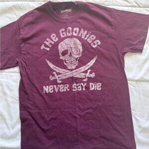 Maroon Graphic Tee - Short Sleeve